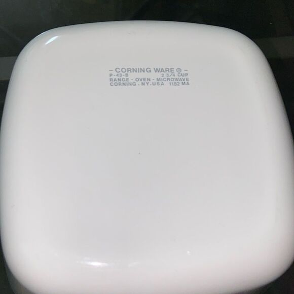 VTG, Corning Ware P-43-B 2 3/4 Cup Pair Floral White Baking Dishes - Picture 5 of 6